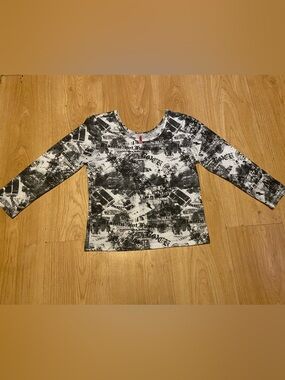 Womens Black & White Newspaper Type Graphic Long Sleeve Top